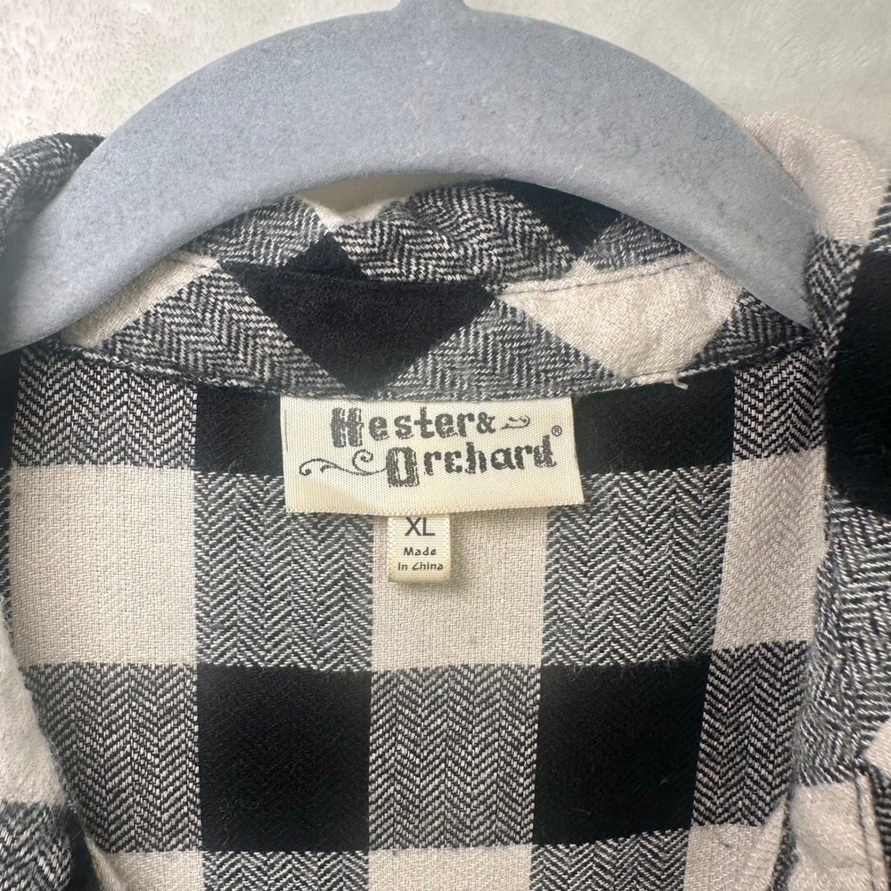 Hester Orchard Womens Black White Buffalo Check Flannel Roll Tab Sz XL - Picture 3 of 6